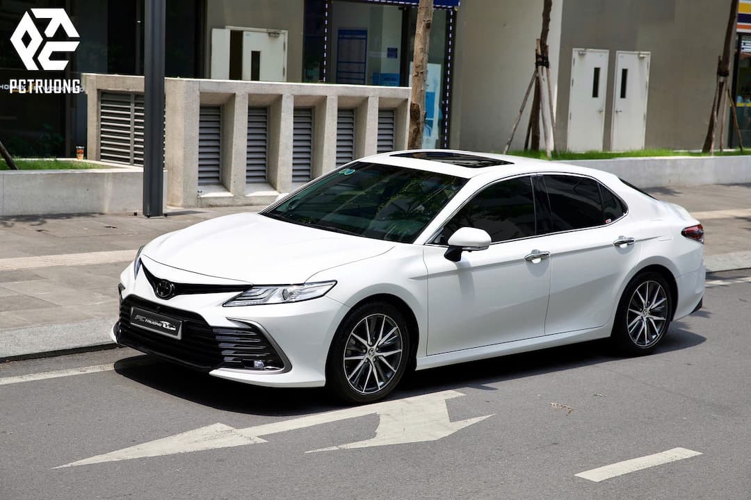 TOYOTA CAMRY 2.0Q